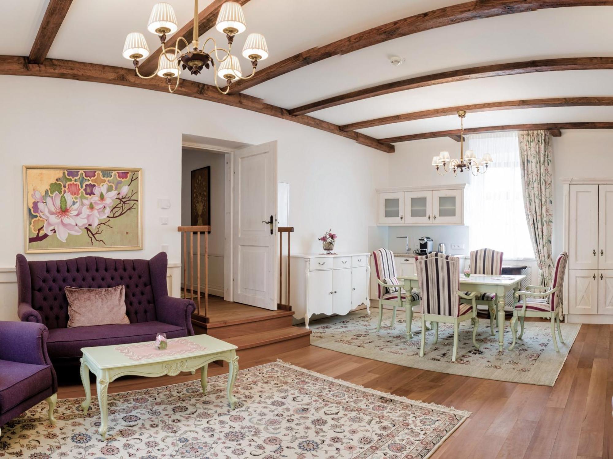 Schloss Thalheim Sankt Poelten Cameră foto
