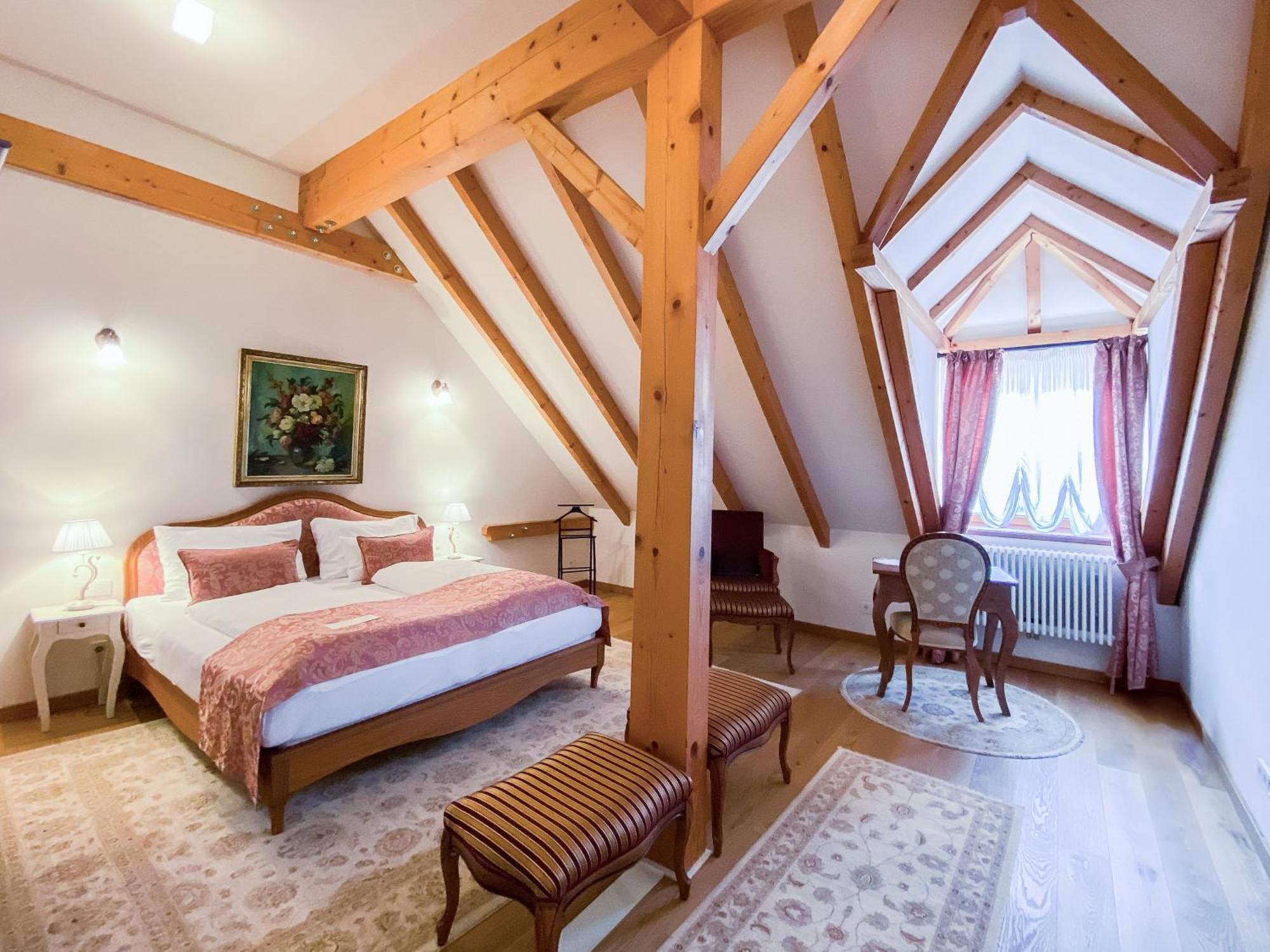 Schloss Thalheim Sankt Poelten Cameră foto